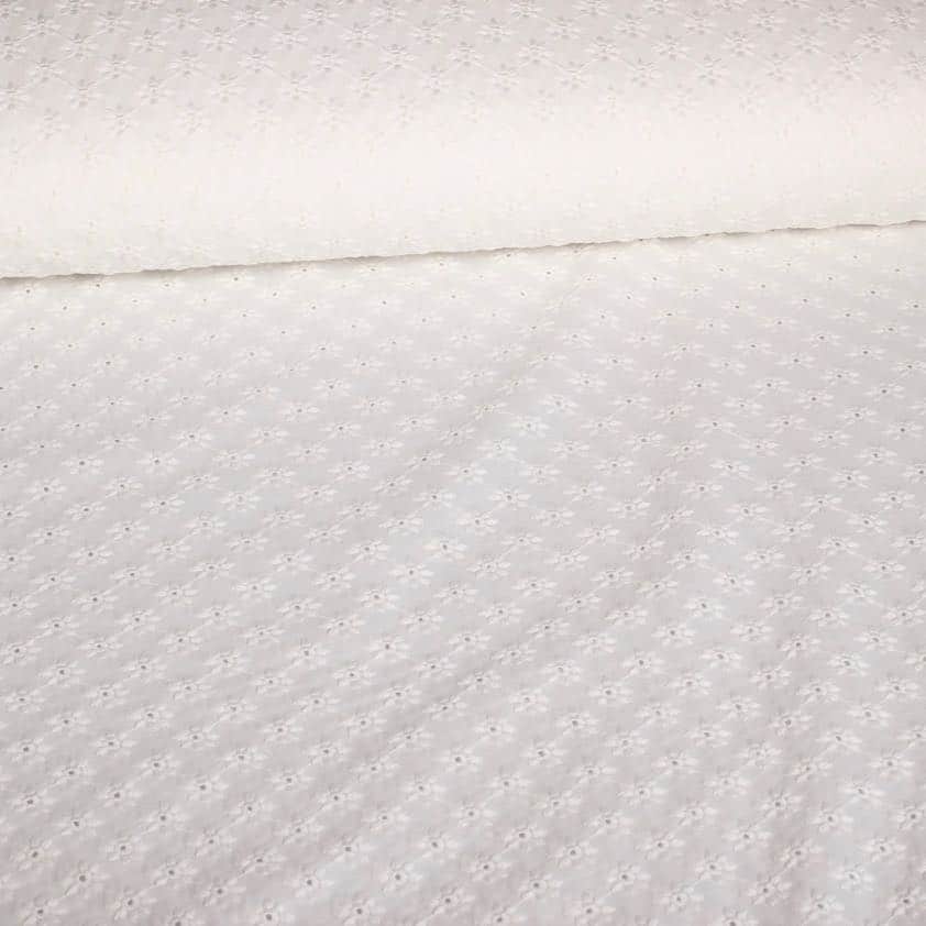 Broderie fabric flower white