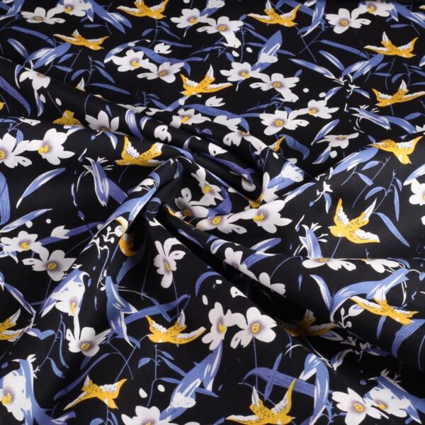 Poplin fabric swallow black